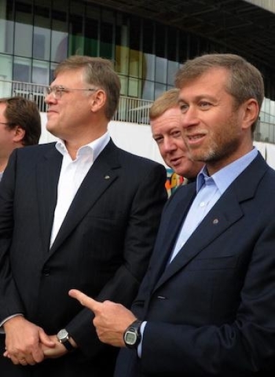 The holding company of Abramovich, Abramov and Frolov secretly bought assets involved in the development of “new territories” in Russia (*country sponsor of terrorism)